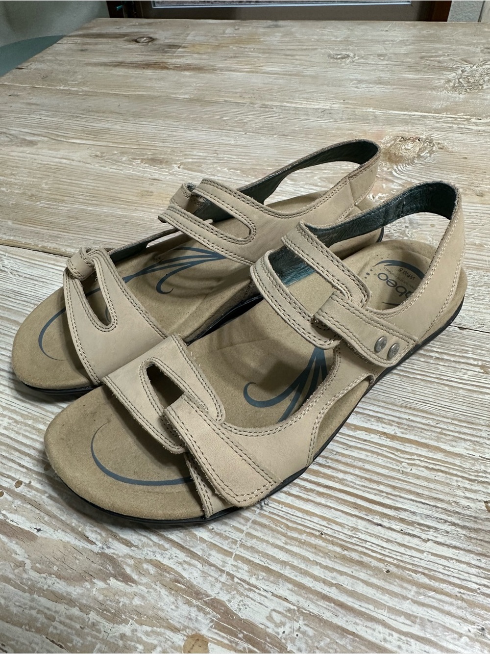Abeo Crescent Stone Tan Leather Comfort Sandals Hook & Loop Straps 9.5 Like New